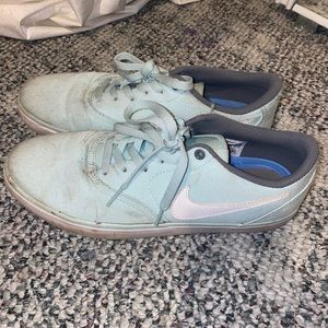 Mint green Nike SB